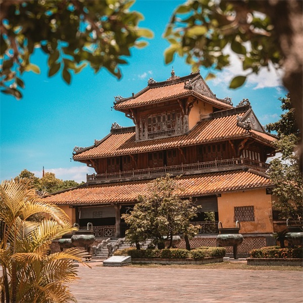 2025公司给员工的生日祝福语 企业对员工生日祝福语句子