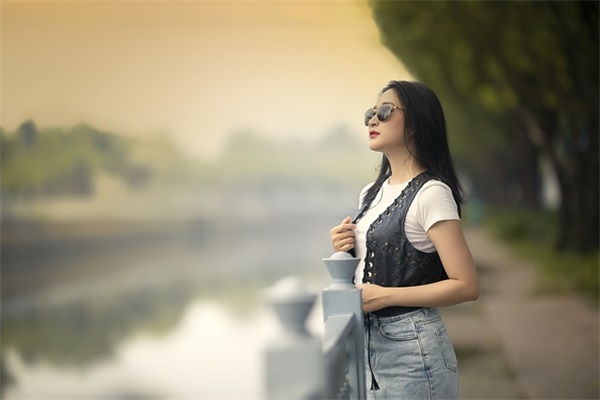 爱情伤感句子表达心情83句