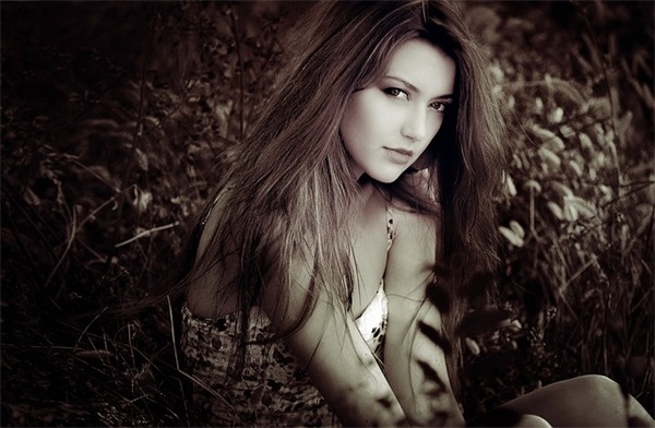 伤心的句子短句(让你落泪的伤心的句子短句)