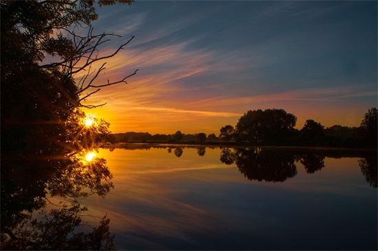 男人女人辛苦的句子(心疼对方辛苦的句子)