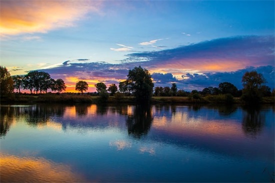 不断的完善自己的句子