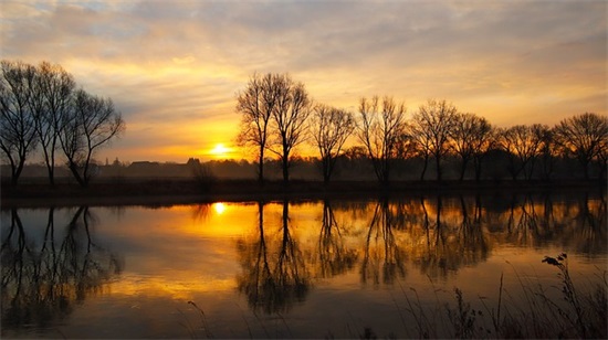 霸气高冷到爆的励志句子 霸气冷血的古风句子